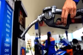 Việc giá xăng dầu tăng sẽ ảnh hưởng tới giá cả các mặt hàng khác trong thời gian tới.