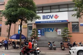 Nổ súng cướp chi nhánh BIDV ở Hà Nội