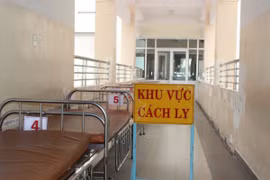 Phi công người Anh tiên lượng còn rất nặng, tràn khí màng phổi được dẫn lưu