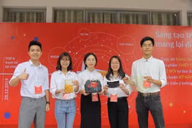Túi nhựa, túi thời trang từ rong tảo