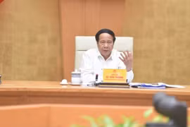 Phó Thủ tướng Lê Văn Thành tại hội nghị trực tuyến “Tháo gỡ khó khăn, vướng mắc cho các doanh nghiệp sản xuất tại các khu công nghiệp, khu kinh tế, khu chế xuất, khu công nghệ cao và cụm công nghiệp" được tổ chức sáng nay tại Hà Nội.