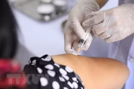 Thử nghiệm giai đoạn 3 Nanocovax: Kết quả khả quan, an toàn với "2 không"