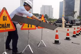 Đóng cầu Thăng Long để đại tu