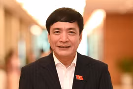 'Người không đủ tiêu chuẩn nên chủ động rút khỏi danh sách ứng cử'