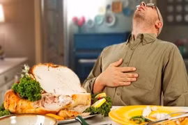  Ngất xỉu vì ăn no tụt huyết áp
