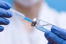 Tiêm văcxin Covid-19 vào đùi để phòng ngừa viêm cơ tim? 