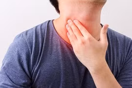 Cảnh báo các dấu hiệu viêm tuyến giáp thường gặp nhưng dễ bị bỏ qua