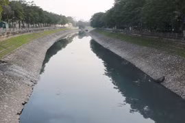 Xây 8 trạm bơm dã chiến bổ cập nước cho sông Tô Lịch