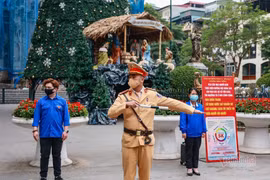 Hà Nội: Cấm phương tiện giao thông vào phố Nhà Thờ đêm Noel