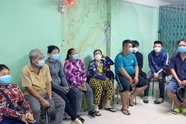 Các đối tượng tại cơ quan công an.