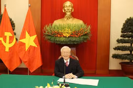 Tổng Bí thư, Chủ tịch nước Nguyễn Phú Trọng điện đàm với Thủ tướng Nhật Bản Xư-ga Y-ô-si-hi-đê