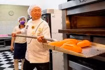 Bánh mì thanh long đầu tiên ở Việt Nam