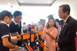 TPHCM: Vượt qua rào cản để xây dựng giáo dục thông minh