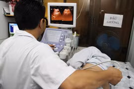 Nguyên nhân u thượng thận 2 bên