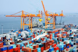 Nửa đầu tháng 5, Việt Nam nhập siêu 960 triệu USD