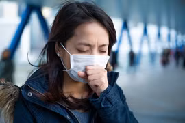 Ho kéo dài sau khỏi COVID-19 có nên thanh lọc phổi?