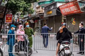 Trẻ nhiễm COVID-19 ở điểm “nóng” Phú Đô, Hà Nội tăng cao