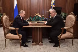 Putin đề cử thủ tướng mới thay thế ông Medvedev