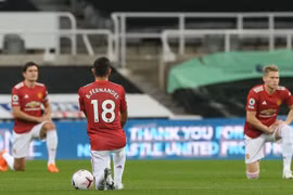 Bruno Fernandes lần đầu sút hỏng penalty ở MU