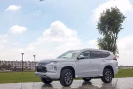 Sau giảm giá đến 140 triệu đồng, khách mua Mitsubishi Pajero Sport tháng 9/2021 chỉ cần từ 1,125 tỷ đồng.