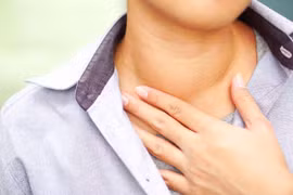 Khó thở vì bướu cổ chèn ép 