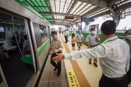 Không có quy định nào cho phép dùng hành khách diễn tập sự cố
