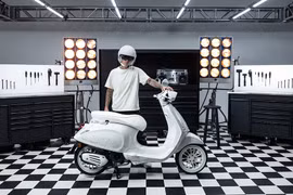 Justin Bieber tự lên ý tưởng và thực hiện thiết kế một mẫu xe Vespa