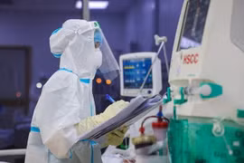 Thêm 348 bệnh nhân tử vong, Việt Nam có hơn 9.000 người thiệt mạng vì COVID-19