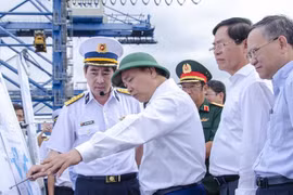 Thủ tướng Nguyễn Xuân Phúc thị sát cụm cảng Cái Mép – Thị Vải