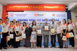 HDBank tiếp tục hành trình mang lại ánh sáng cho người nghèo