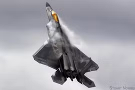 Sau 15 năm phục vụ, F-22 vẫn là chiến đấu cơ đỉnh cao của không quân Mỹ