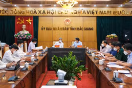Bắc Giang ca mắc COVID-19 tăng “chóng mặt”, Bộ Y tế có mặt ngay trong đêm hỗ trợ phòng dịch