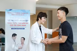 Khám miễn phí và tặng quà cho 150 công nhân có hoàn cảnh khó khăn Bình Tân