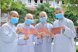 Gần 450 tăng ni của Học viện Phật giáo Việt Nam tại TPHCM hiến máu tình nguyện
