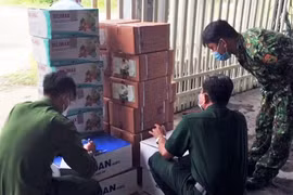 Lực lượng chức năng  kiểm tra tại hiện trường