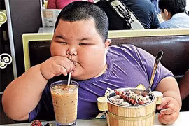 Con đau gan vì mẹ chăm bồi bổ