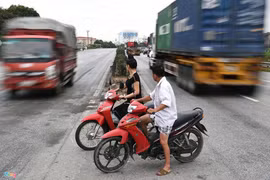 Video Hiểm họa rình rập trên quốc lộ 5