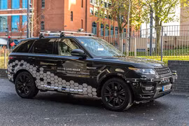 Jaguar Land Rover thử nghiệm tính năng tự lái trên xe tại Anh