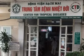 Hà Nội đề nghị xét nghiệm toàn bộ người trong Bệnh viện Bạch Mai