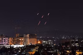Quân đội Mỹ cung cấp tin tình báo cho Israel không kích Syria ở Deir Ezzor