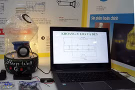  Đèn ngủ từ rác thải điện tử