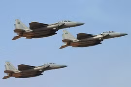 Chiến trường Yemen: Không quân Ả rập Xê út bắn hạ UAV, không kích ác liệt Houthi