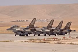 Không quân Israel không kích dữ dội các mục tiêu của Hamas ở Gaza