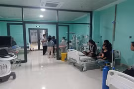 Điều tra vụ bé 4 tháng tuổi tử vong khi thở khí dung 