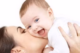 Không ngờ con nuôi là con đẻ