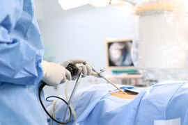 Xẹp phổi do bơm hơi trong mổ nội soi