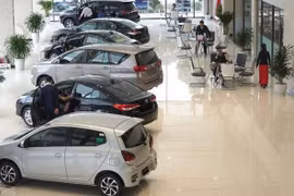 Nửa đầu năm 2020, thị trường ô tô Việt tụt dốc 30%