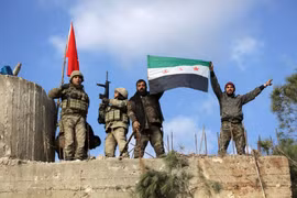 Syria: Lực lượng SDF liên tục thảm bại, mất hàng chục khu dân cư và đường cao tốc M-4