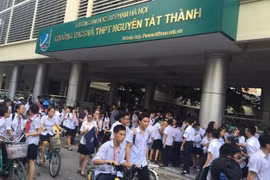 Trường Nguyễn Tất Thành - Đại học Sư phạm Hà Nội: Nâng tiêu chí phút chót, nhiều học sinh mất cơ hội học tập?