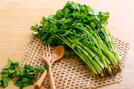 Những lợi ích không ngờ của rau mùi